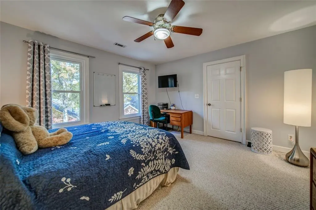 7155 Roswell Road Unit 14, Sandy Springs, Georgia 30328, 2 Bedrooms Bedrooms, ,2 BathroomsBathrooms,Residential,Sold,7155 Roswell Road Unit 14,7136783