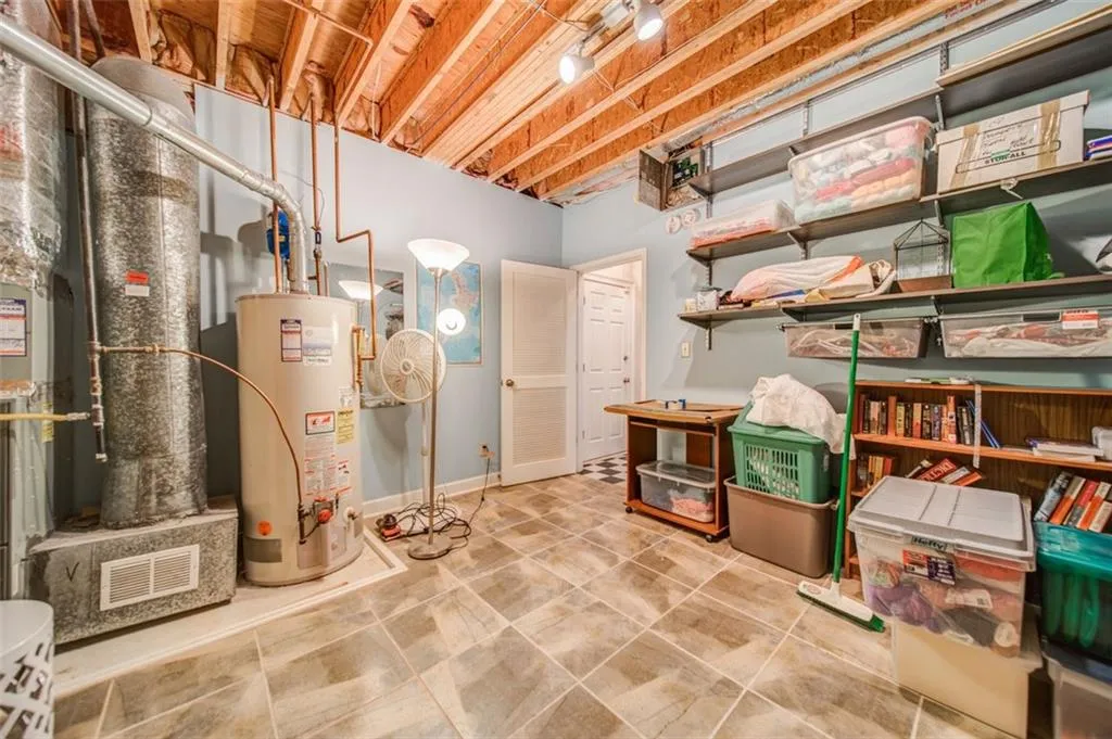 7155 Roswell Road Unit 14, Sandy Springs, Georgia 30328, 2 Bedrooms Bedrooms, ,2 BathroomsBathrooms,Residential,Sold,7155 Roswell Road Unit 14,7136783