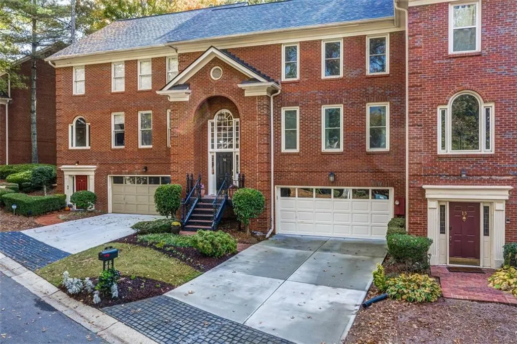 7155 Roswell Road Unit 14, Sandy Springs, Georgia 30328, 2 Bedrooms Bedrooms, ,2 BathroomsBathrooms,Residential,Sold,7155 Roswell Road Unit 14,7136783