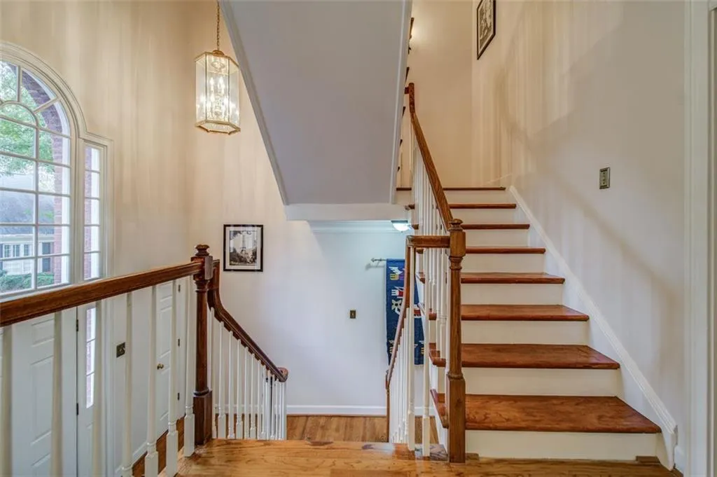 7155 Roswell Road Unit 14, Sandy Springs, Georgia 30328, 2 Bedrooms Bedrooms, ,2 BathroomsBathrooms,Residential,Sold,7155 Roswell Road Unit 14,7136783