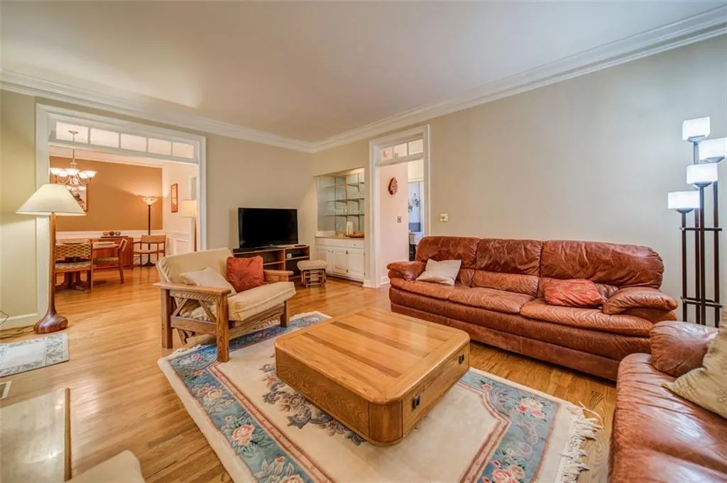 7155 Roswell Road Unit 14, Sandy Springs, Georgia 30328, 2 Bedrooms Bedrooms, ,2 BathroomsBathrooms,Residential,Sold,7155 Roswell Road Unit 14,7136783