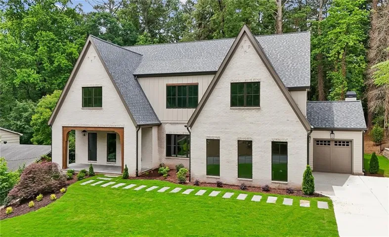 680 Edgewater Trail, Atlanta, Georgia 30328