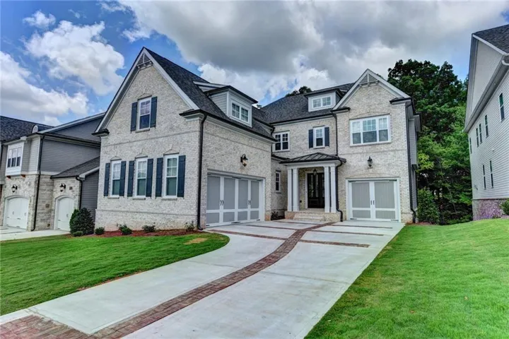PICTURE IS OF PREVIOUSLY BUILT HOME OF THE SAME PLAN. 4 SIDES BRICK, 3 CAR GARAGE EXECUTE HOME IN PRIVATE GATED COMMUNTY