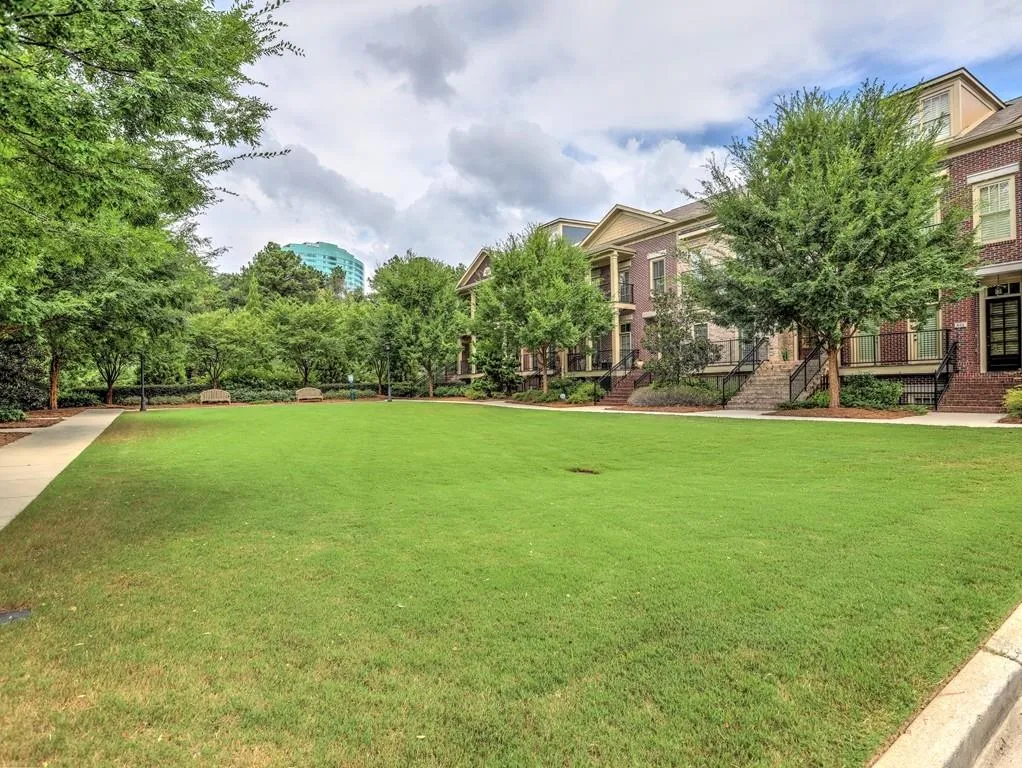 617 Riverlawn Court, Atlanta, Georgia 30339, 4 Bedrooms Bedrooms, ,4 BathroomsBathrooms,Residential,Sold,617 Riverlawn Court,6074276