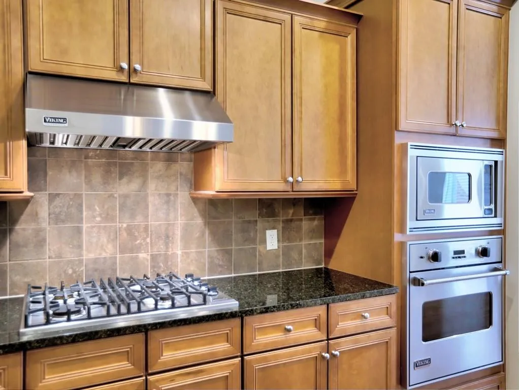 617 Riverlawn Court, Atlanta, Georgia 30339, 4 Bedrooms Bedrooms, ,4 BathroomsBathrooms,Residential,Sold,617 Riverlawn Court,6074276