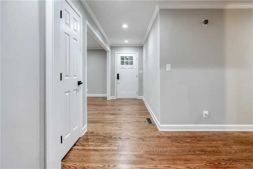 315 Amberidge Trail, Sandy Springs, Georgia 30328, 4 Bedrooms Bedrooms, ,3 BathroomsBathrooms,Residential,Sold,315 Amberidge Trail,6942206