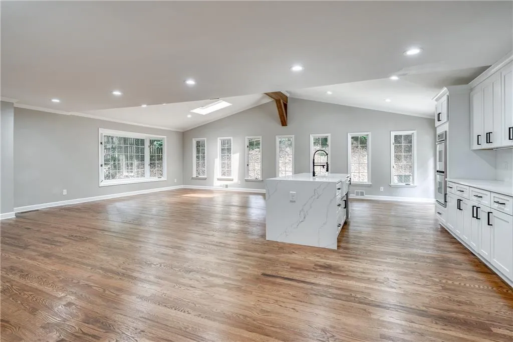 315 Amberidge Trail, Sandy Springs, Georgia 30328, 4 Bedrooms Bedrooms, ,3 BathroomsBathrooms,Residential,Sold,315 Amberidge Trail,6942206