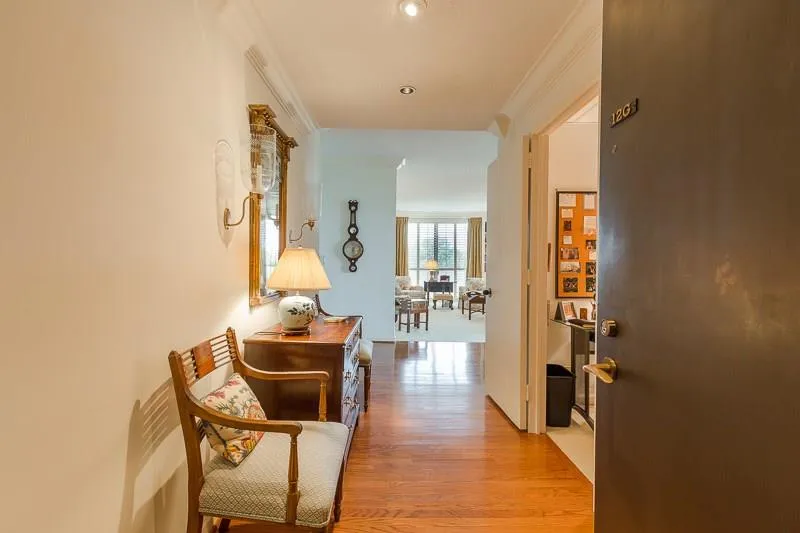 2575 Peachtree Road Ne Unit 12g, Atlanta, Georgia 30305, 2 Bedrooms Bedrooms, ,2 BathroomsBathrooms,Residential,Sold,2575 Peachtree Road Ne Unit 12g,5902346