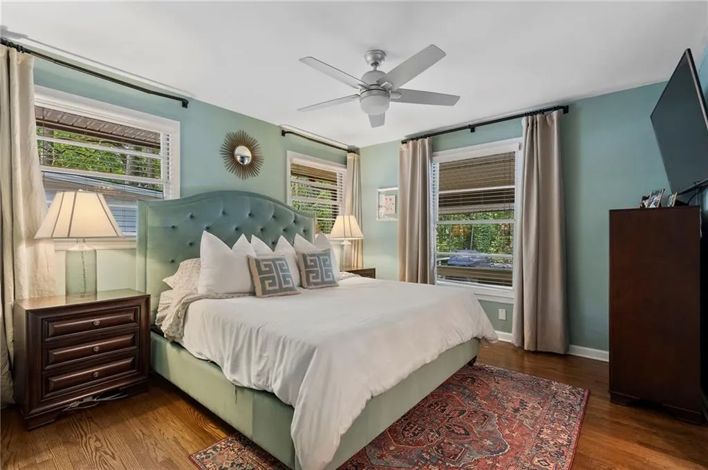 2086 Lenox Road Ne, Atlanta, Georgia 30324, 3 Bedrooms Bedrooms, ,2 BathroomsBathrooms,Residential,For Sale,2086 Lenox Road Ne,7646234