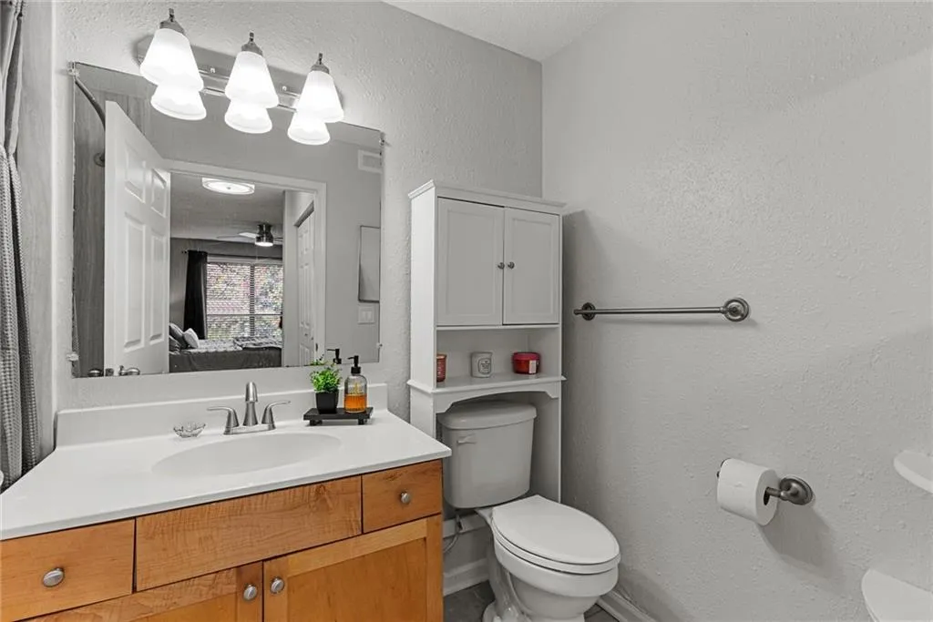 2657 Lenox Road Ne Unit L 163, Atlanta, Georgia 30324, 1 Bedroom Bedrooms, 0 ,1 BathroomBathrooms,Residential,For Sale,2657 Lenox Road Ne Unit L 163,7681085