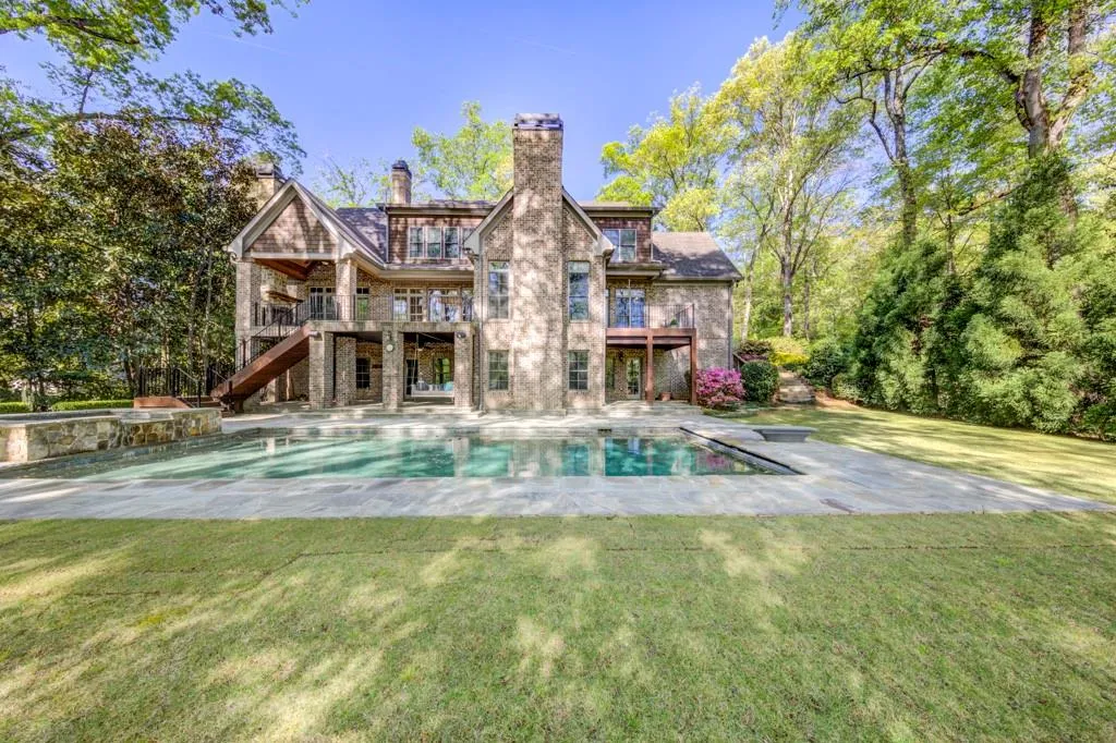 5071 Greenpine Drive, Atlanta, Georgia 30342, 6 Bedrooms Bedrooms, ,6 BathroomsBathrooms,Residential,Sold,5071 Greenpine Drive,7034333