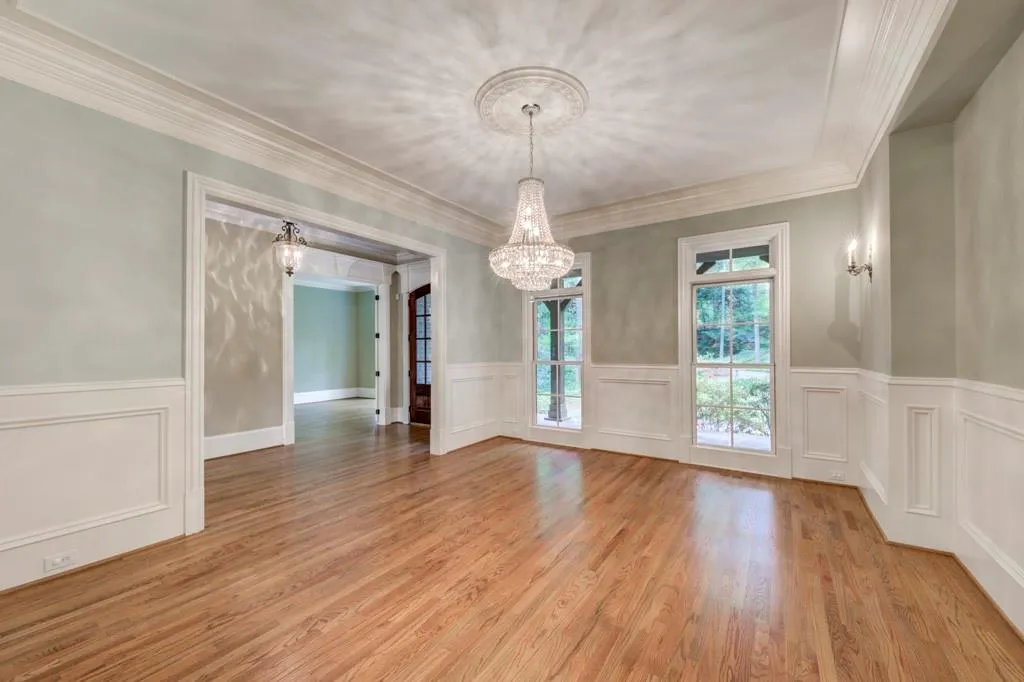 5071 Greenpine Drive, Atlanta, Georgia 30342, 6 Bedrooms Bedrooms, ,6 BathroomsBathrooms,Residential,Sold,5071 Greenpine Drive,7034333