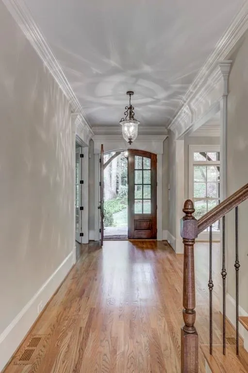 5071 Greenpine Drive, Atlanta, Georgia 30342, 6 Bedrooms Bedrooms, ,6 BathroomsBathrooms,Residential,Sold,5071 Greenpine Drive,7034333