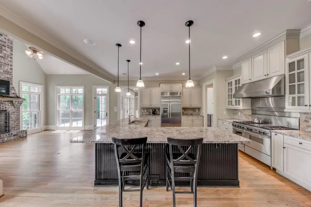 5071 Greenpine Drive, Atlanta, Georgia 30342, 6 Bedrooms Bedrooms, ,6 BathroomsBathrooms,Residential,Sold,5071 Greenpine Drive,7034333