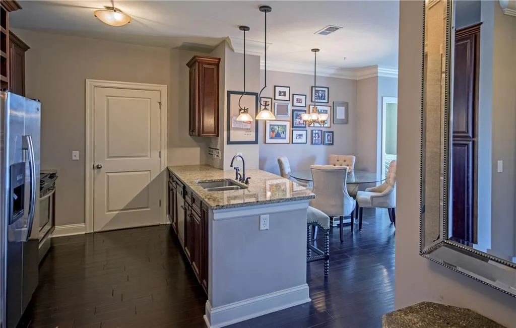 901 Abernathy Road Unit 6170, Atlanta, Georgia 30328, 2 Bedrooms Bedrooms, ,2 BathroomsBathrooms,Residential,Sold,901 Abernathy Road Unit 6170,5935351
