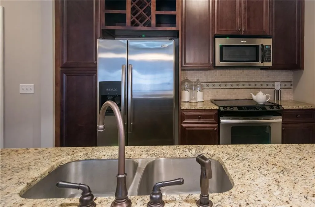 901 Abernathy Road Unit 6170, Atlanta, Georgia 30328, 2 Bedrooms Bedrooms, ,2 BathroomsBathrooms,Residential,Sold,901 Abernathy Road Unit 6170,5935351