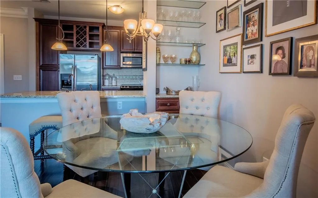 901 Abernathy Road Unit 6170, Atlanta, Georgia 30328, 2 Bedrooms Bedrooms, ,2 BathroomsBathrooms,Residential,Sold,901 Abernathy Road Unit 6170,5935351