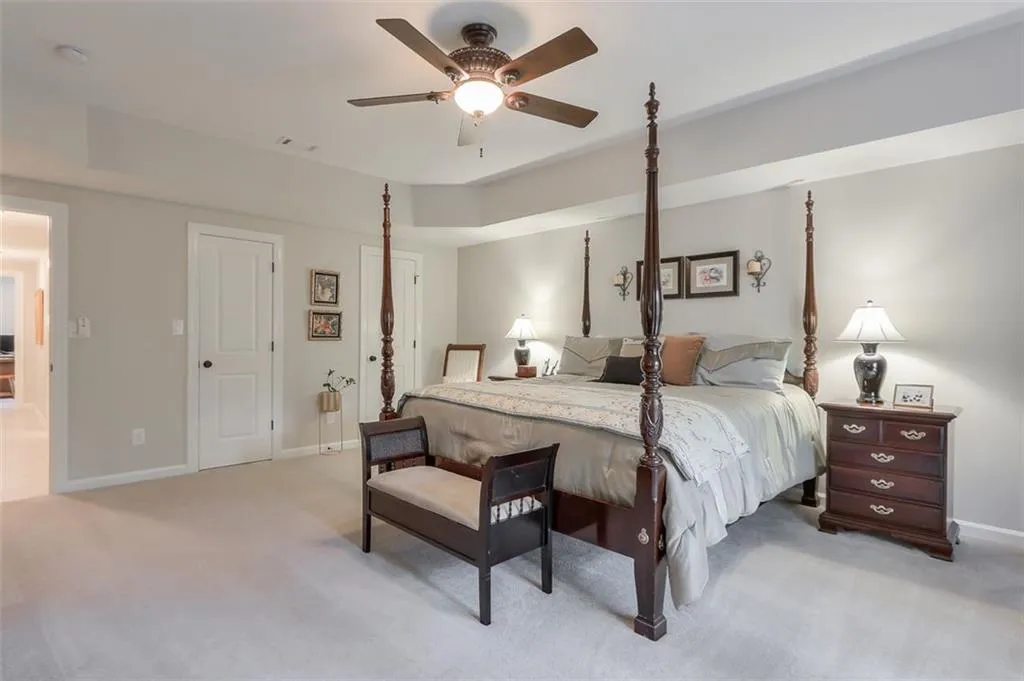 420 Overview Drive, Sandy Springs, Georgia 30327, 4 Bedrooms Bedrooms, ,3 BathroomsBathrooms,Residential,Sold,420 Overview Drive,6729190