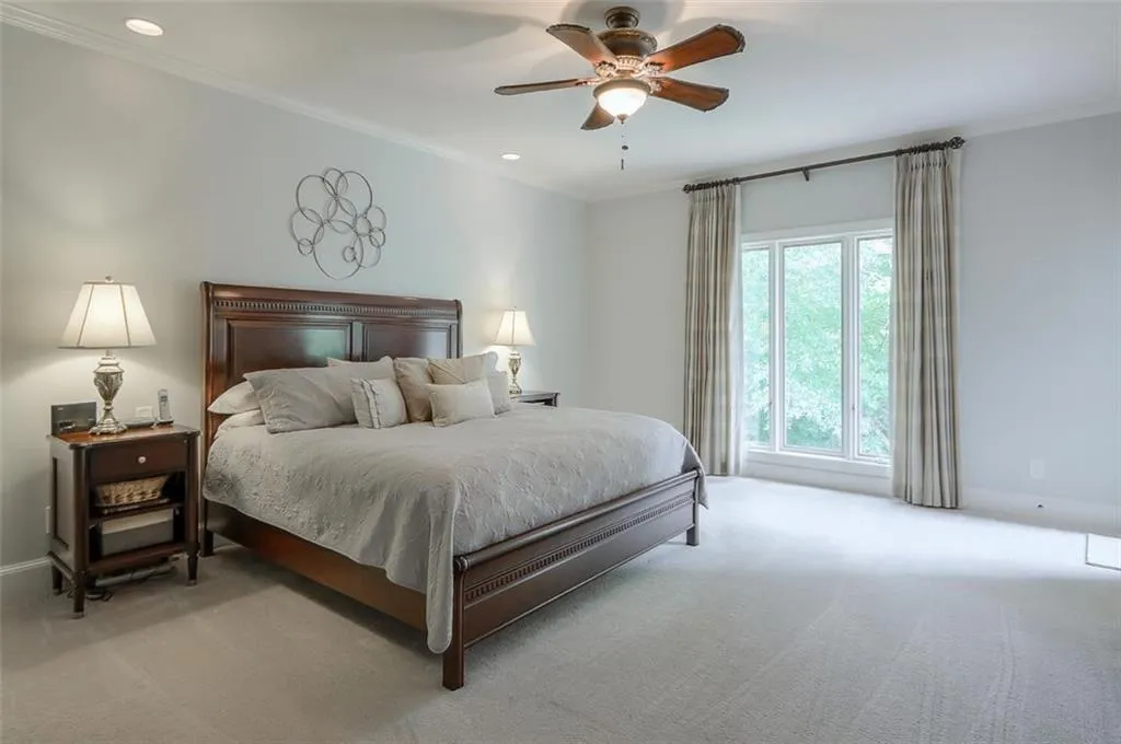 420 Overview Drive, Sandy Springs, Georgia 30327, 4 Bedrooms Bedrooms, ,3 BathroomsBathrooms,Residential,Sold,420 Overview Drive,6729190