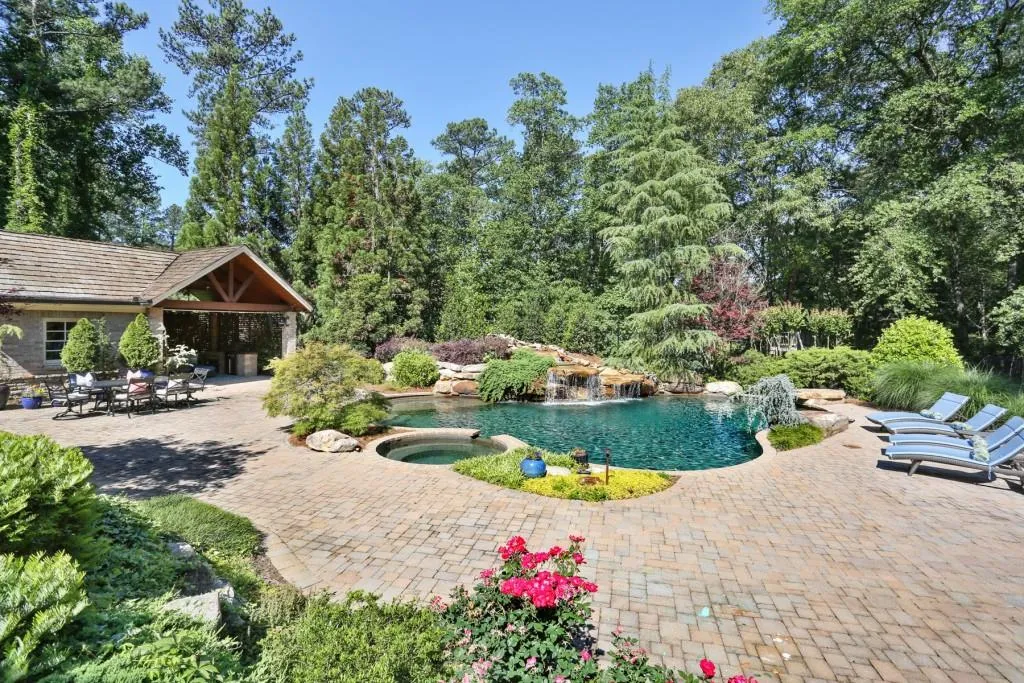 5220 Northside Drive Nw, Atlanta, Georgia 30327, 7 Bedrooms Bedrooms, ,8 BathroomsBathrooms,Residential,Sold,5220 Northside Drive Nw,5811823