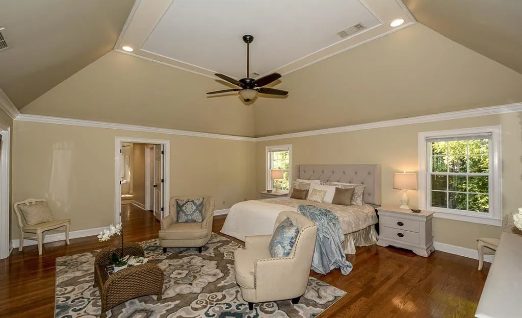 55 Wembley Lane, Sandy Springs, Georgia 30342, 5 Bedrooms Bedrooms, ,4 BathroomsBathrooms,Residential,Sold,55 Wembley Lane,5842757