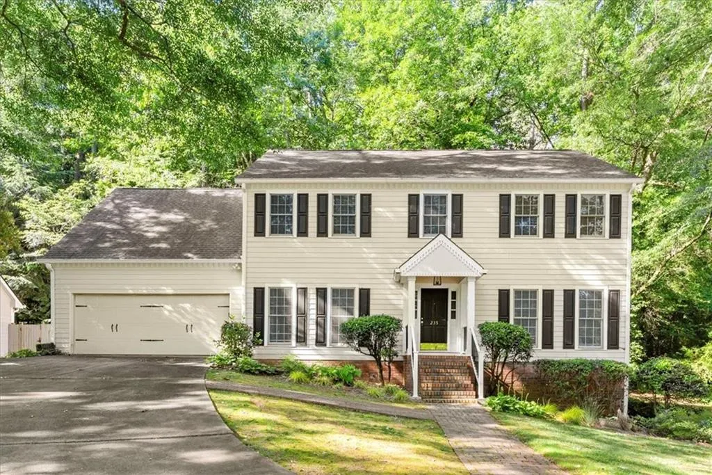 235 Mark Trail Nw, Sandy Springs, Georgia 30328, 4 Bedrooms Bedrooms, ,2 BathroomsBathrooms,Residential,Sold,235 Mark Trail Nw,7221470