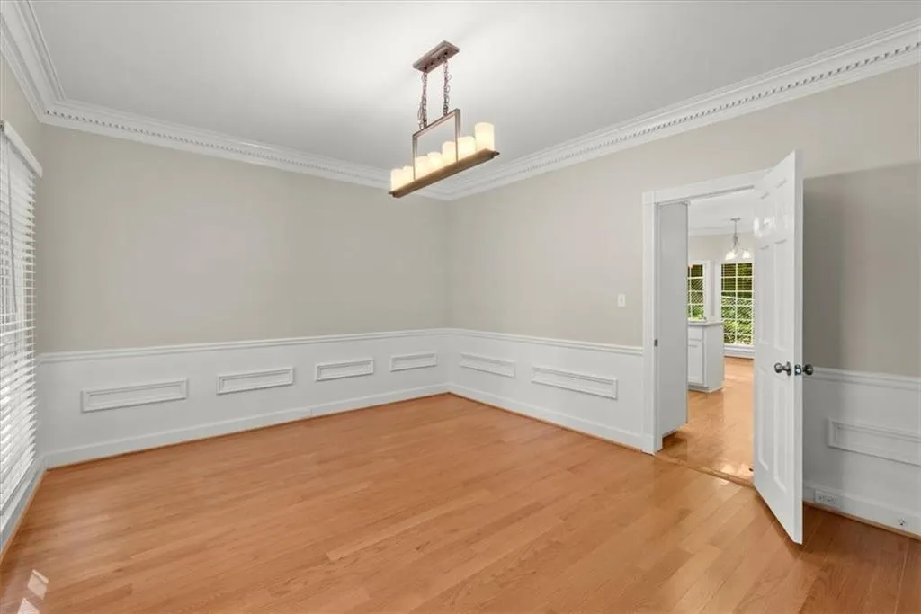 235 Mark Trail Nw, Sandy Springs, Georgia 30328, 4 Bedrooms Bedrooms, ,2 BathroomsBathrooms,Residential,Sold,235 Mark Trail Nw,7221470