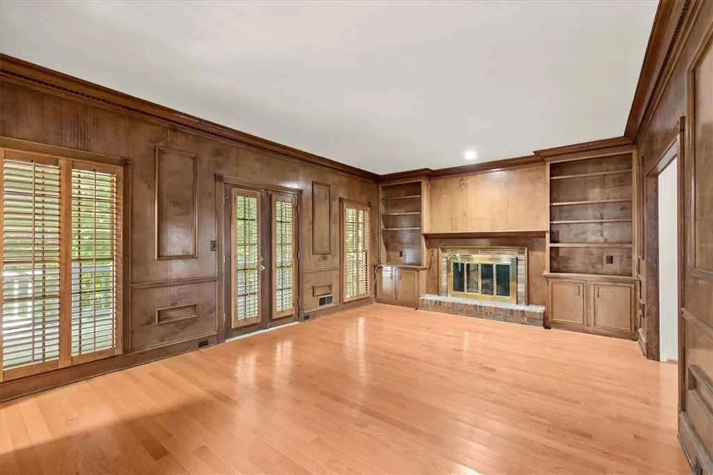 235 Mark Trail Nw, Sandy Springs, Georgia 30328, 4 Bedrooms Bedrooms, ,2 BathroomsBathrooms,Residential,Sold,235 Mark Trail Nw,7221470