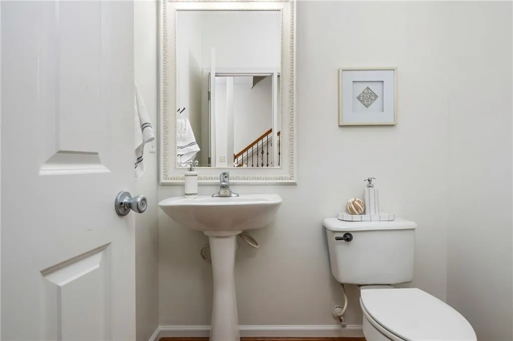 1100 Liberty Parkway Nw Unit 403, Atlanta, Georgia 30318, 3 Bedrooms Bedrooms, ,3 BathroomsBathrooms,Residential,For Sale,1100 Liberty Parkway Nw Unit 403,7630465