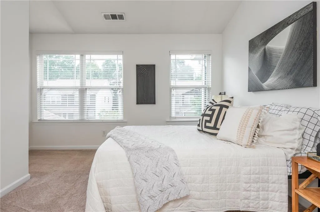 1100 Liberty Parkway Nw Unit 403, Atlanta, Georgia 30318, 3 Bedrooms Bedrooms, ,3 BathroomsBathrooms,Residential,For Sale,1100 Liberty Parkway Nw Unit 403,7630465