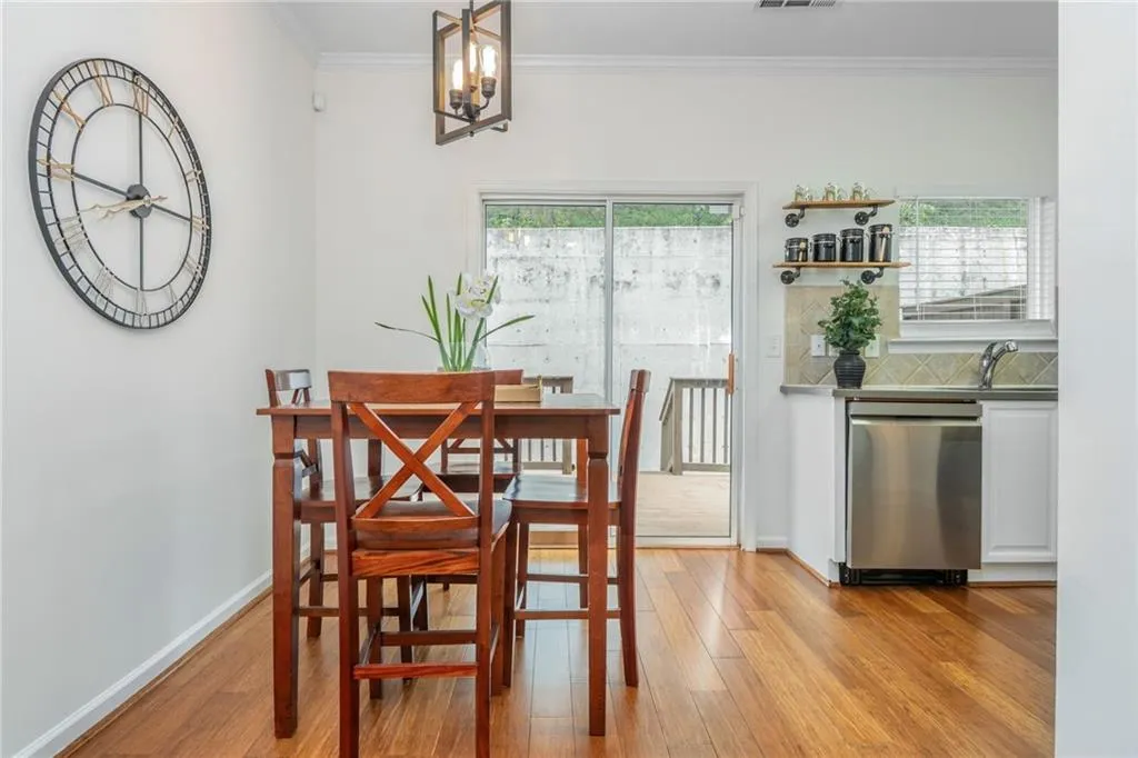 1100 Liberty Parkway Nw Unit 403, Atlanta, Georgia 30318, 3 Bedrooms Bedrooms, ,3 BathroomsBathrooms,Residential,For Sale,1100 Liberty Parkway Nw Unit 403,7630465