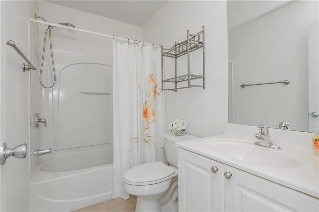 1100 Liberty Parkway Nw Unit 403, Atlanta, Georgia 30318, 3 Bedrooms Bedrooms, ,3 BathroomsBathrooms,Residential,For Sale,1100 Liberty Parkway Nw Unit 403,7630465