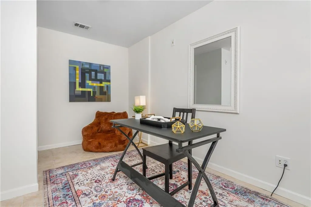 1100 Liberty Parkway Nw Unit 403, Atlanta, Georgia 30318, 3 Bedrooms Bedrooms, ,3 BathroomsBathrooms,Residential,For Sale,1100 Liberty Parkway Nw Unit 403,7630465