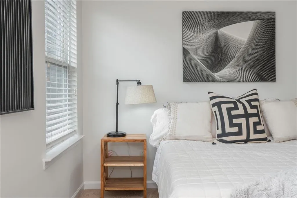 1100 Liberty Parkway Nw Unit 403, Atlanta, Georgia 30318, 3 Bedrooms Bedrooms, ,3 BathroomsBathrooms,Residential,For Sale,1100 Liberty Parkway Nw Unit 403,7630465