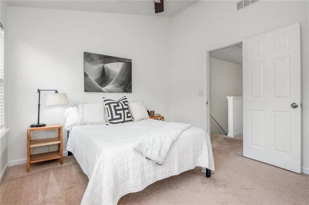 1100 Liberty Parkway Nw Unit 403, Atlanta, Georgia 30318, 3 Bedrooms Bedrooms, ,3 BathroomsBathrooms,Residential,For Sale,1100 Liberty Parkway Nw Unit 403,7630465