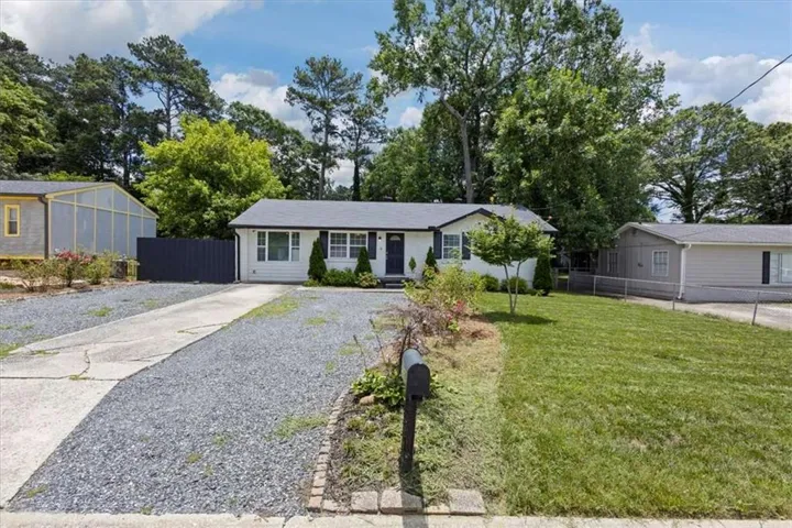 255 Hummingbird Way, Riverdale, Georgia 30274