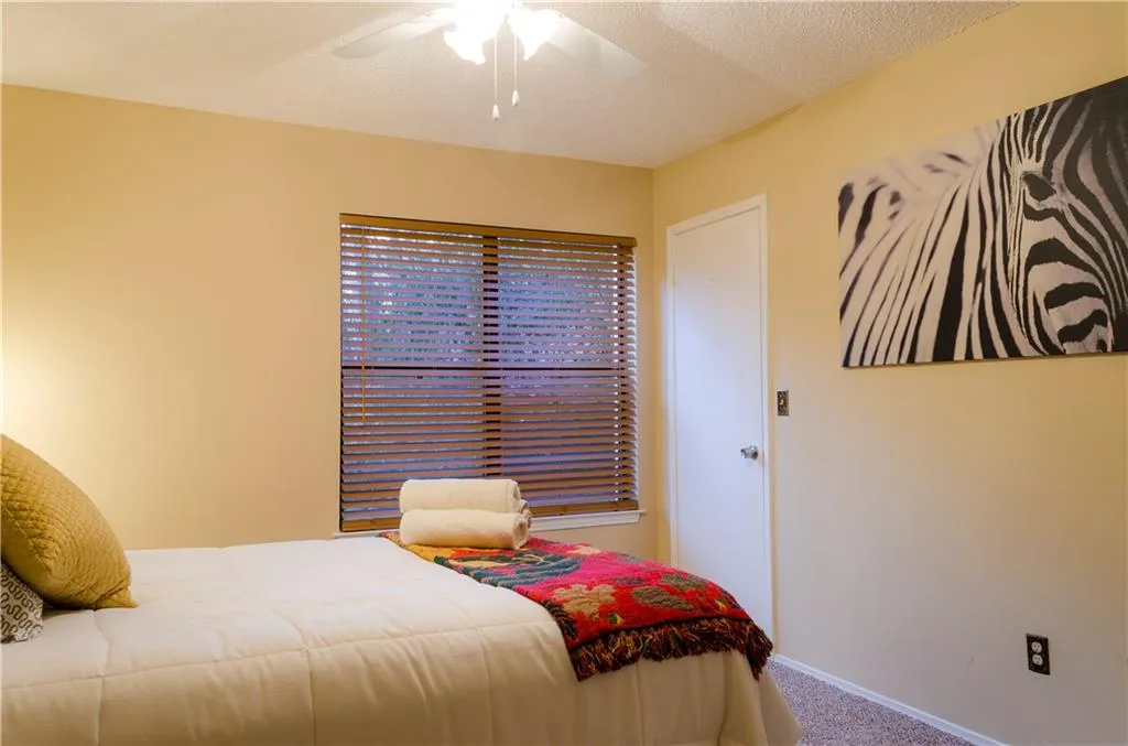 2202 Huntingdon Chase Unit 2202, Atlanta, Georgia 30350, 2 Bedrooms Bedrooms, ,2 BathroomsBathrooms,Residential,Sold,2202 Huntingdon Chase Unit 2202,5723434