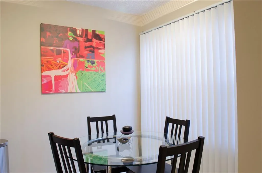2202 Huntingdon Chase Unit 2202, Atlanta, Georgia 30350, 2 Bedrooms Bedrooms, ,2 BathroomsBathrooms,Residential,Sold,2202 Huntingdon Chase Unit 2202,5723434