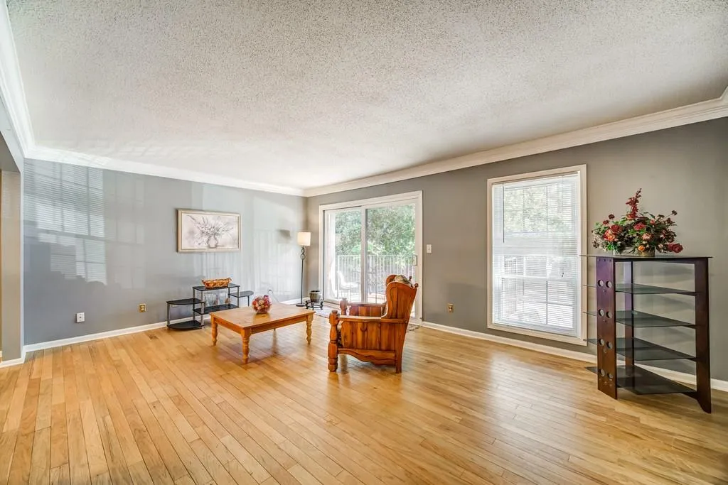 6851 Roswell Road Unit H34, Atlanta, Georgia 30382, 2 Bedrooms Bedrooms, ,2 BathroomsBathrooms,Residential,Sold,6851 Roswell Road Unit H34,6818171