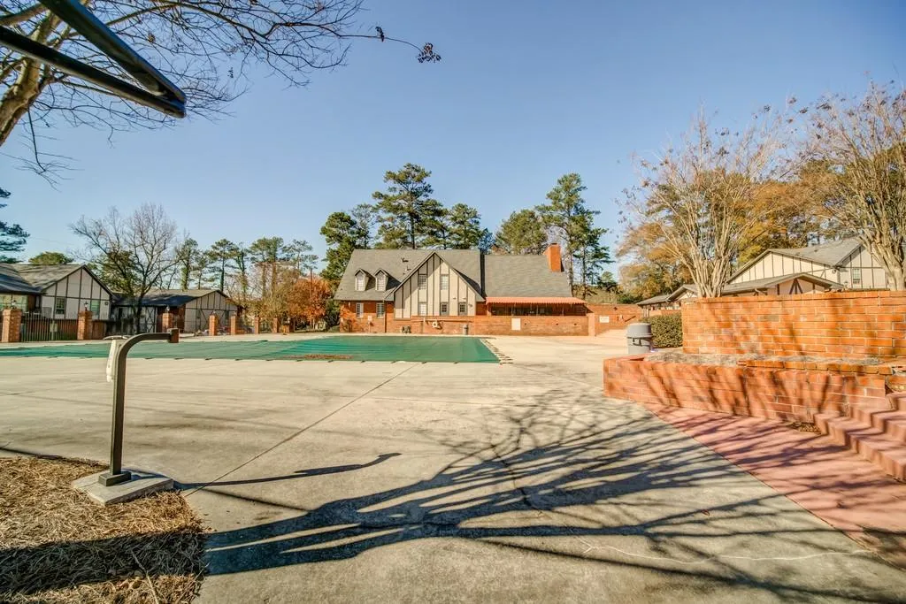 6851 Roswell Road Unit H34, Atlanta, Georgia 30382, 2 Bedrooms Bedrooms, ,2 BathroomsBathrooms,Residential,Sold,6851 Roswell Road Unit H34,6818171