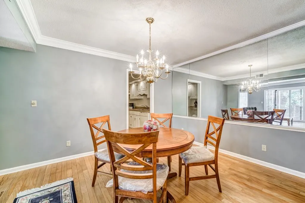 6851 Roswell Road Unit H34, Atlanta, Georgia 30382, 2 Bedrooms Bedrooms, ,2 BathroomsBathrooms,Residential,Sold,6851 Roswell Road Unit H34,6818171