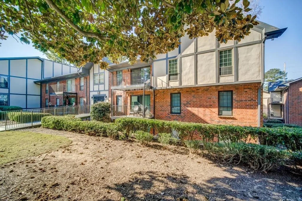 6851 Roswell Road Unit H34, Atlanta, Georgia 30382, 2 Bedrooms Bedrooms, ,2 BathroomsBathrooms,Residential,Sold,6851 Roswell Road Unit H34,6818171