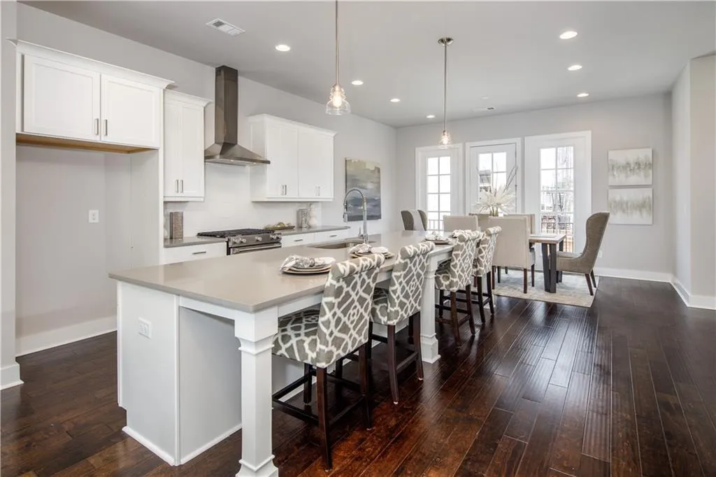 6081 Boylston Drive Ne Unit 9, Sandy Springs, Georgia 30328, 3 Bedrooms Bedrooms, ,3 BathroomsBathrooms,Residential,Sold,6081 Boylston Drive Ne Unit 9,6506660