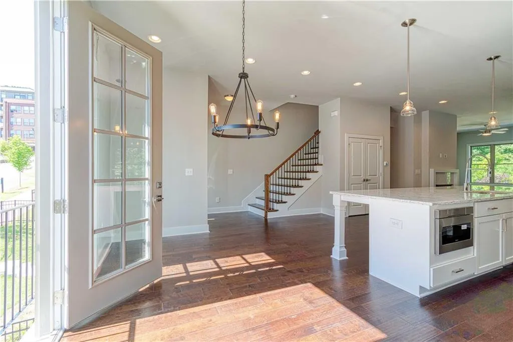 6081 Boylston Drive Ne Unit 9, Sandy Springs, Georgia 30328, 3 Bedrooms Bedrooms, ,3 BathroomsBathrooms,Residential,Sold,6081 Boylston Drive Ne Unit 9,6506660