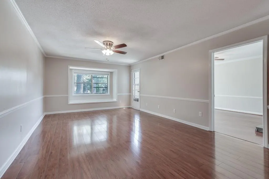6851 Roswell Road Ne Unit M21, Sandy Springs, Georgia 30328, 3 Bedrooms Bedrooms, ,2 BathroomsBathrooms,Residential,Sold,6851 Roswell Road Ne Unit M21,6715807
