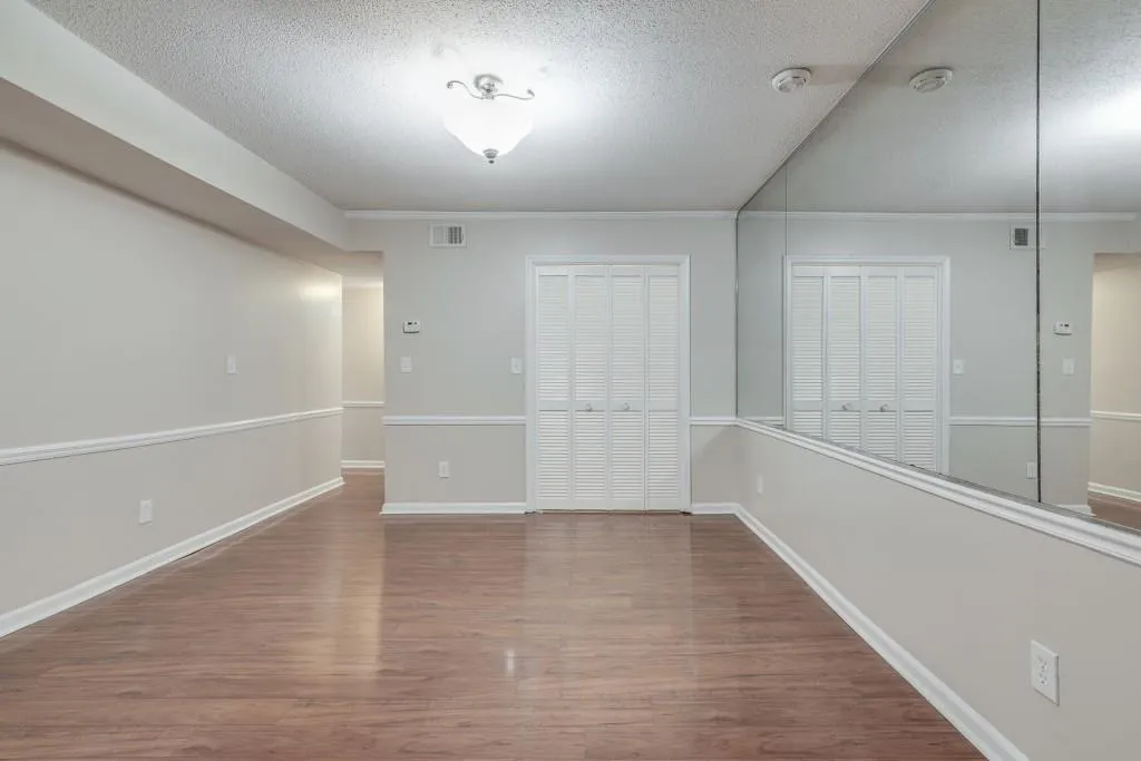 6851 Roswell Road Ne Unit M21, Sandy Springs, Georgia 30328, 3 Bedrooms Bedrooms, ,2 BathroomsBathrooms,Residential,Sold,6851 Roswell Road Ne Unit M21,6715807