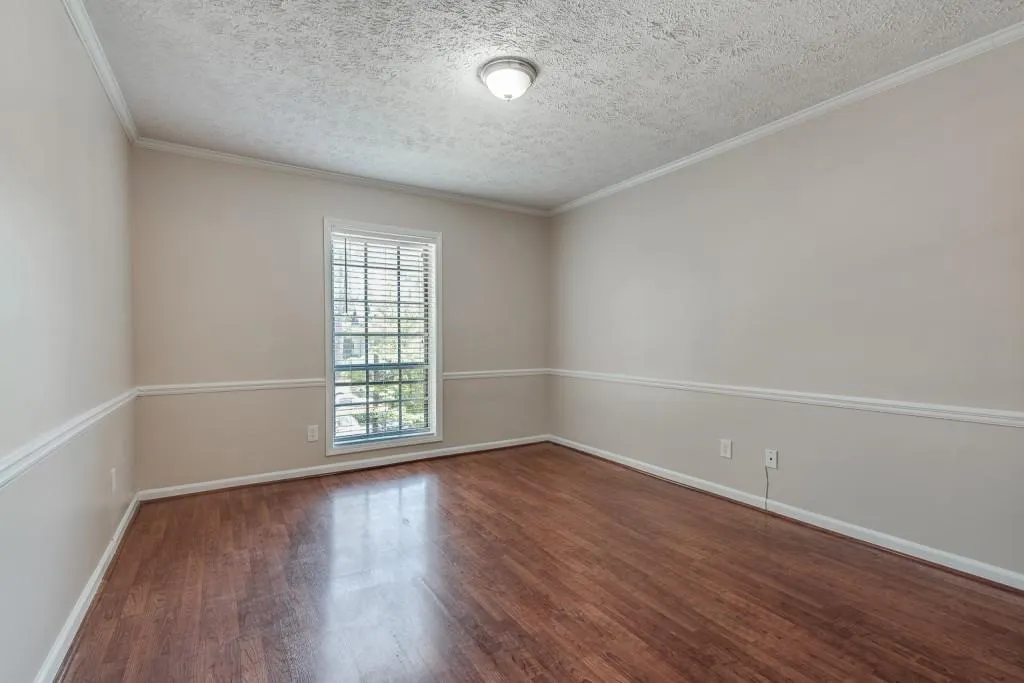 6851 Roswell Road Ne Unit M21, Sandy Springs, Georgia 30328, 3 Bedrooms Bedrooms, ,2 BathroomsBathrooms,Residential,Sold,6851 Roswell Road Ne Unit M21,6715807