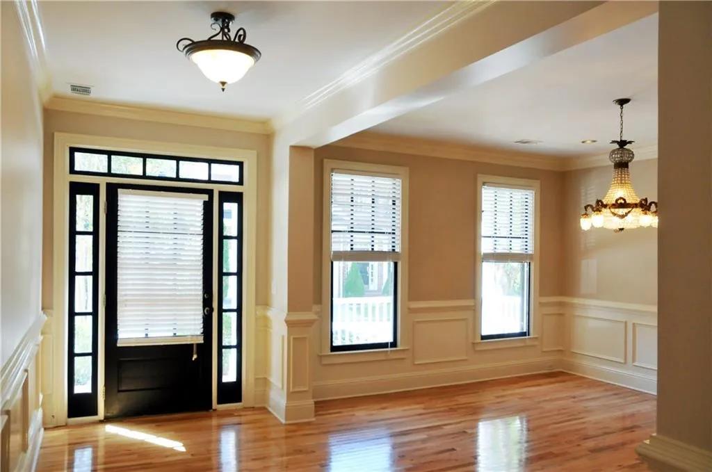2538 Brookline Circle Ne, Brookhaven, Georgia 30319, 3 Bedrooms Bedrooms, ,2 BathroomsBathrooms,Residential,Sold,2538 Brookline Circle Ne,5604466
