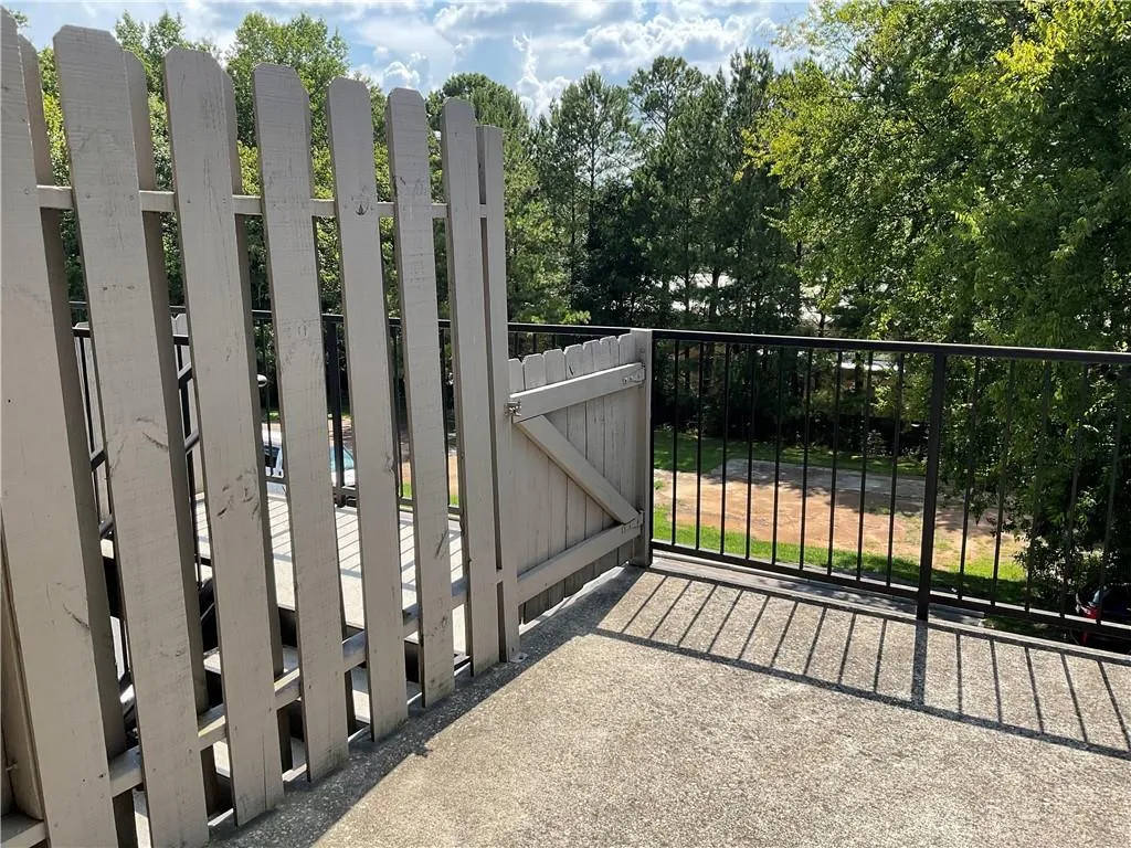 295 Winding River Drive Unit B, Sandy Springs, Georgia 30350, 3 Bedrooms Bedrooms, ,2 BathroomsBathrooms,Residential,Sold,295 Winding River Drive Unit B,7112971