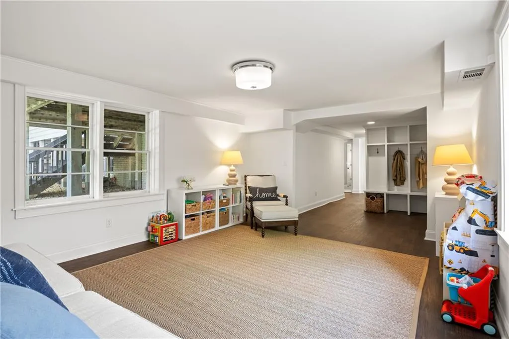 120 Osner Drive, Atlanta, Georgia 30342, 4 Bedrooms Bedrooms, ,3 BathroomsBathrooms,Residential,For Sale,120 Osner Drive,7674193